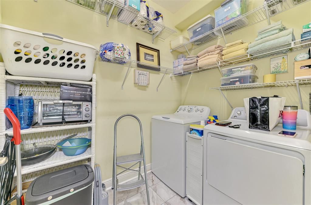 For Sale: $579,900 (4 beds, 2 baths, 2331 Square Feet)