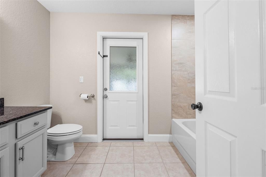 For Sale: $355,000 (4 beds, 2 baths, 2236 Square Feet)
