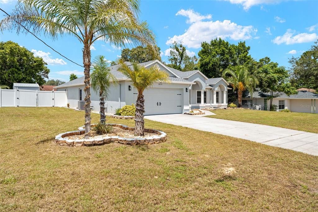 For Sale: $355,000 (4 beds, 2 baths, 2236 Square Feet)