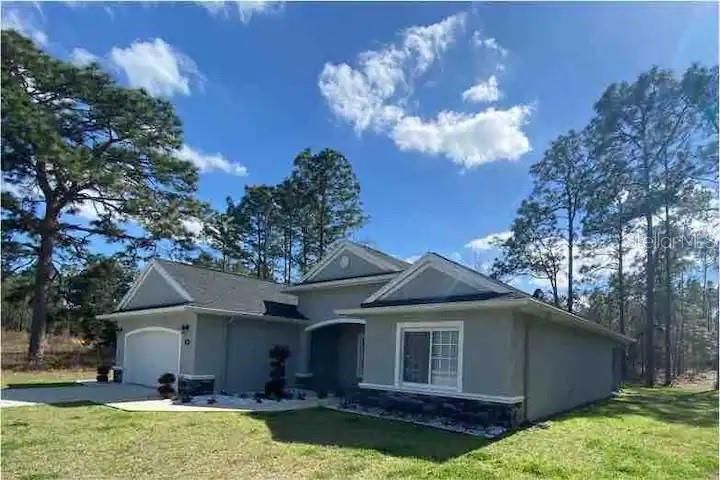 For Rent: $2,300 (3 beds, 2 baths, 1754 Square Feet)