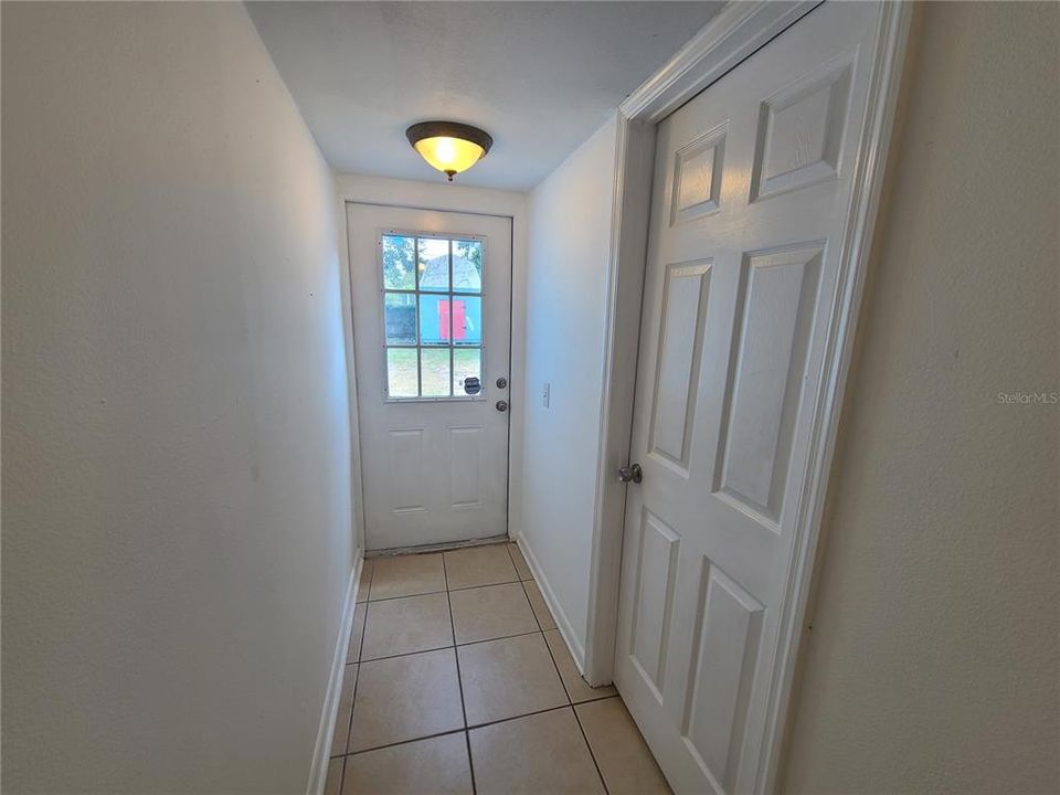 For Rent: $2,600 (3 beds, 2 baths, 1074 Square Feet)