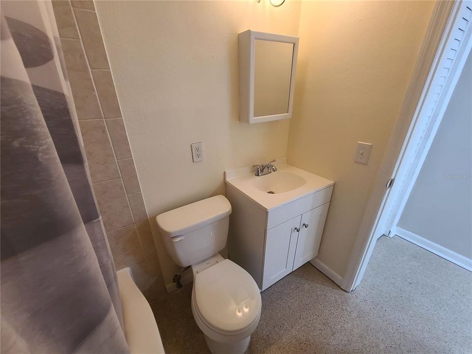 For Rent: $2,600 (3 beds, 2 baths, 1074 Square Feet)