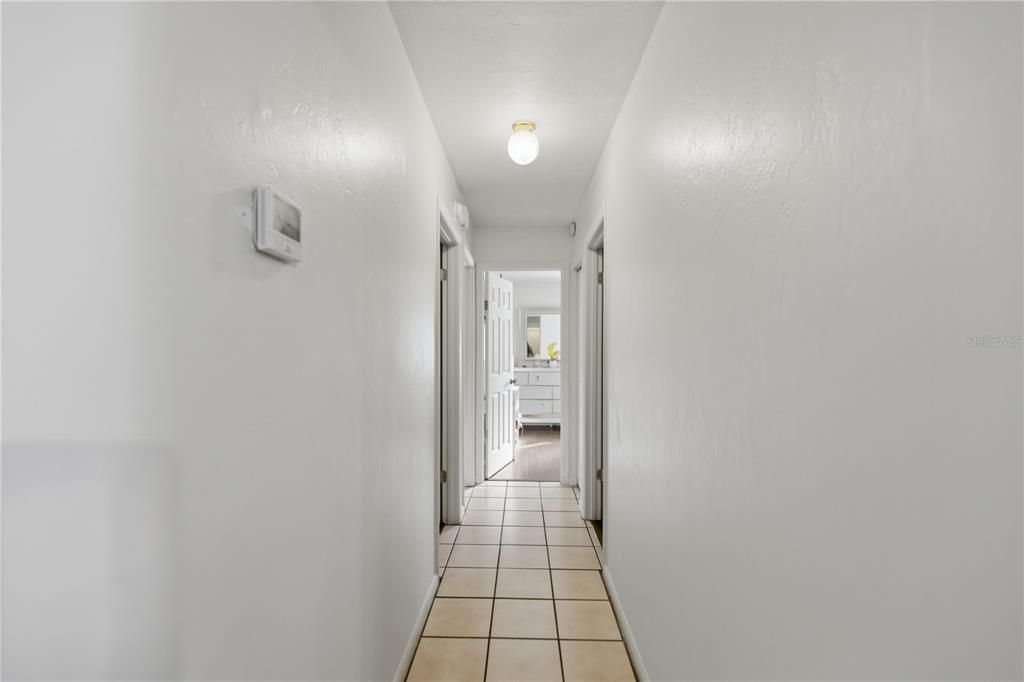 For Sale: $235,000 (3 beds, 2 baths, 1008 Square Feet)