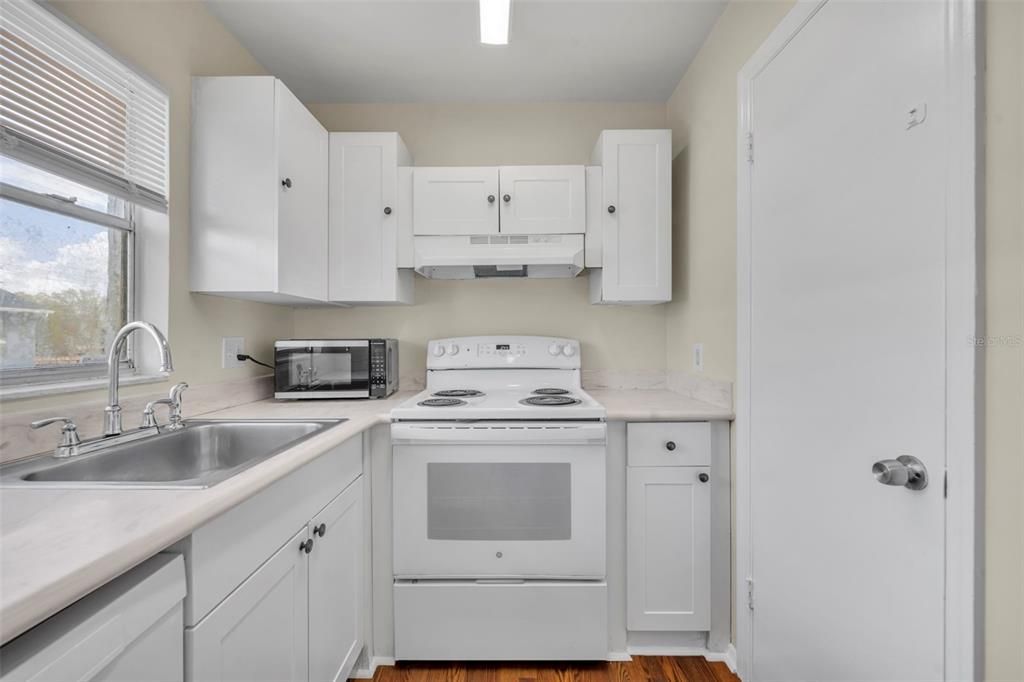 For Rent: $1,245 (2 beds, 2 baths, 1006 Square Feet)