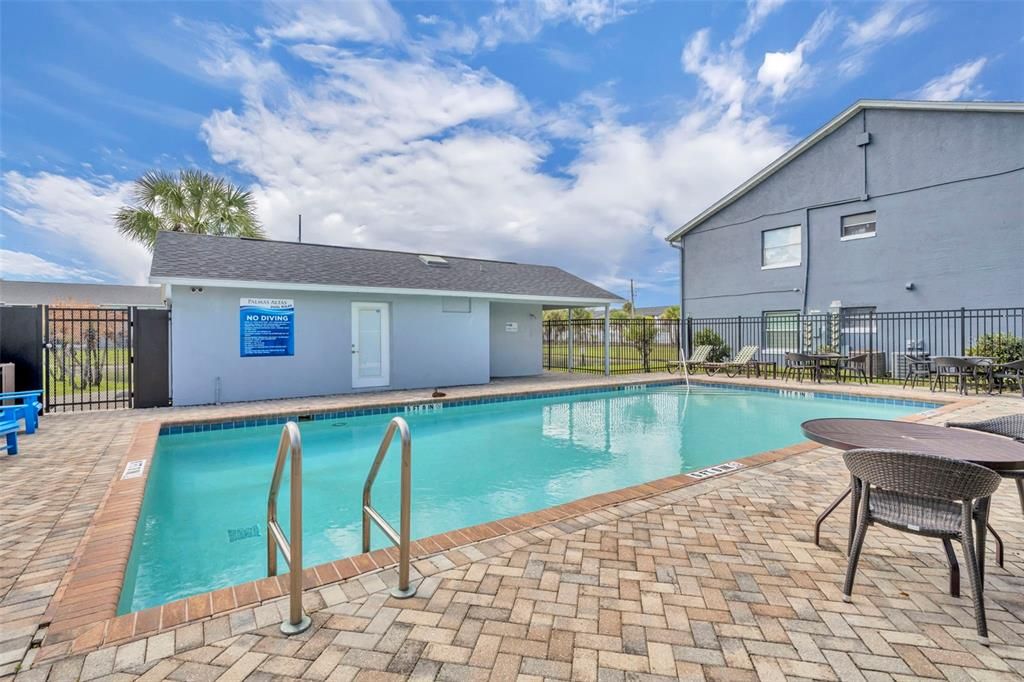 For Rent: $1,245 (2 beds, 2 baths, 1006 Square Feet)