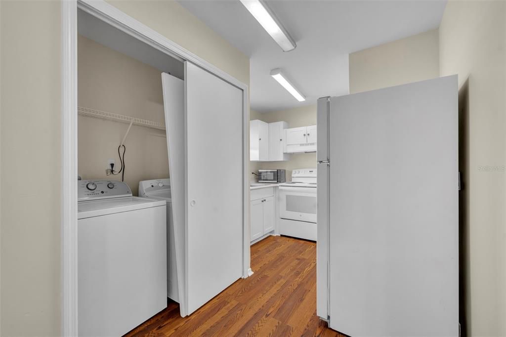 For Rent: $1,245 (2 beds, 2 baths, 1006 Square Feet)