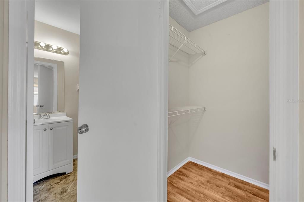 For Rent: $1,245 (2 beds, 2 baths, 1006 Square Feet)