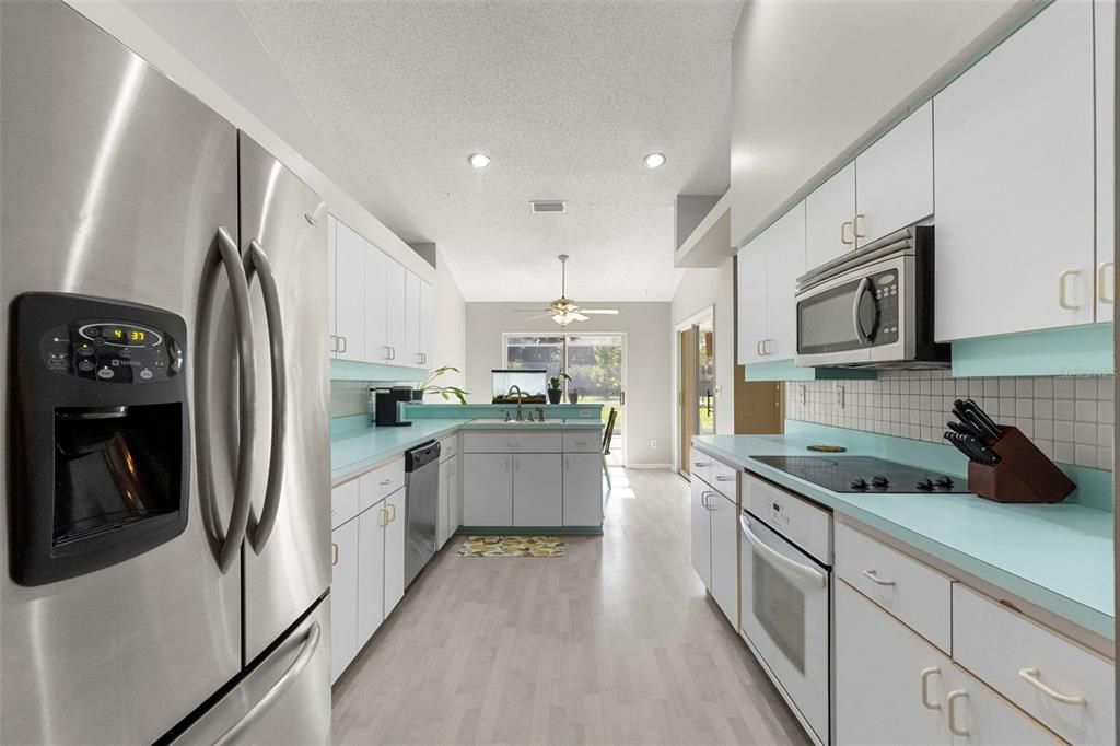 For Sale: $624,999 (3 beds, 2 baths, 1794 Square Feet)