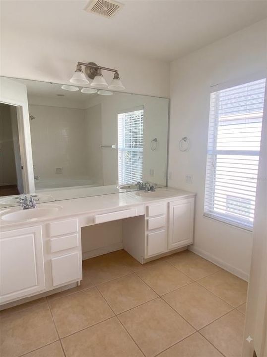For Rent: $2,300 (3 beds, 2 baths, 1668 Square Feet)