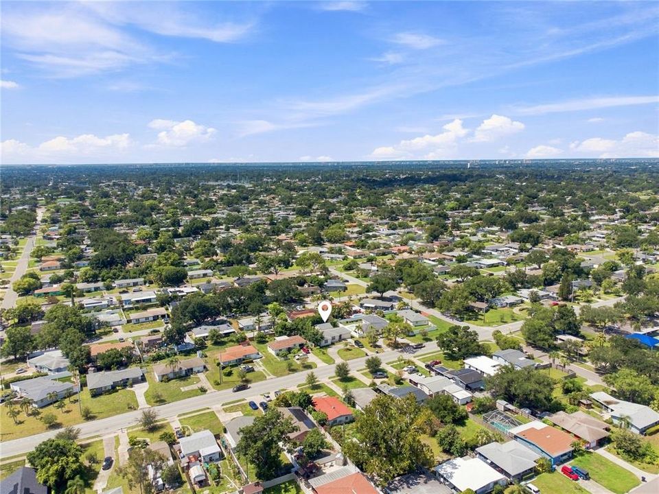 En Venta: $415,000 (4 camas, 2 baños, 1328 Pies cuadrados)