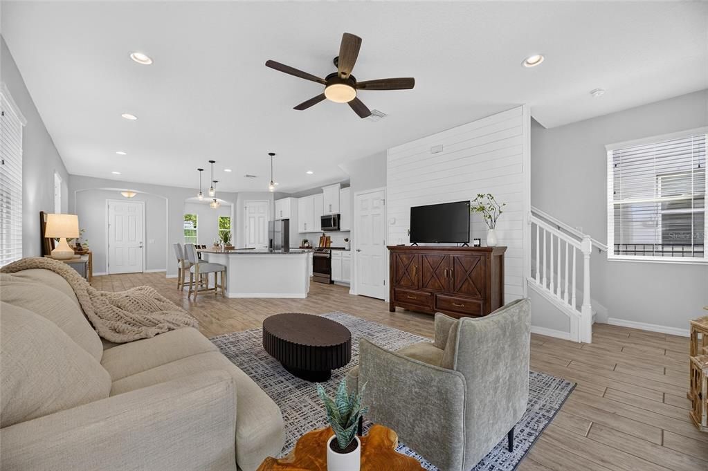 For Sale: $415,000 (3 beds, 2 baths, 2141 Square Feet)