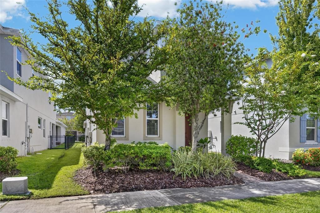 For Sale: $415,000 (3 beds, 2 baths, 2141 Square Feet)