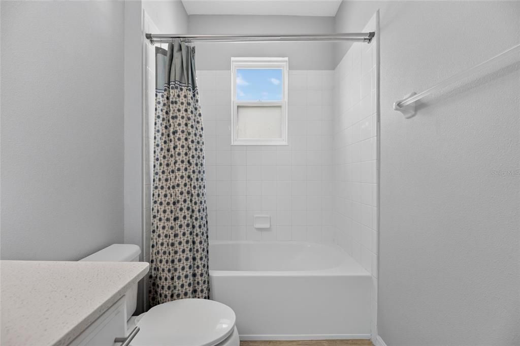For Sale: $415,000 (3 beds, 2 baths, 2141 Square Feet)