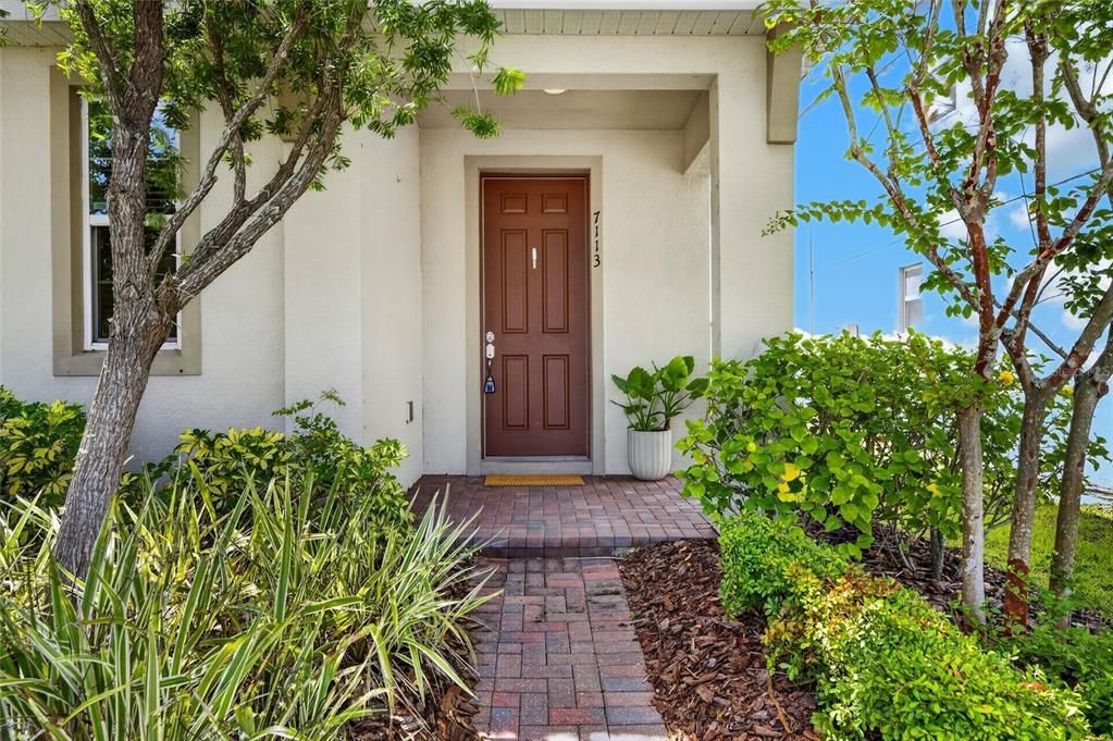 For Sale: $415,000 (3 beds, 2 baths, 2141 Square Feet)