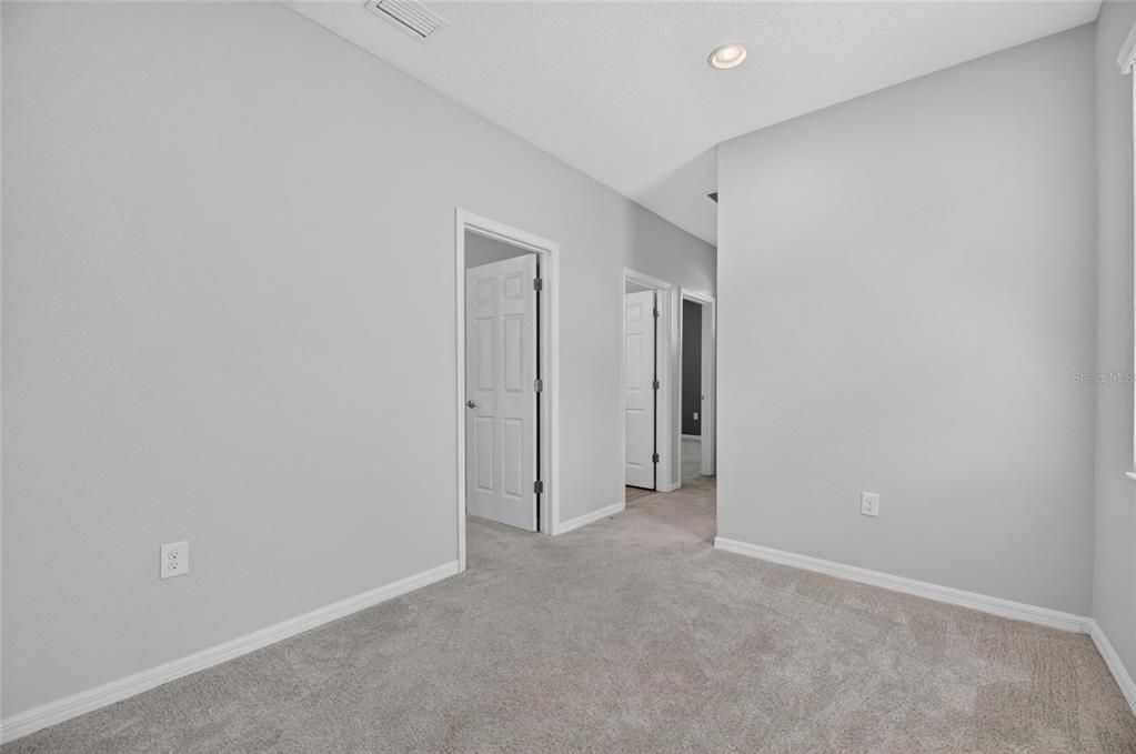 For Sale: $415,000 (3 beds, 2 baths, 2141 Square Feet)