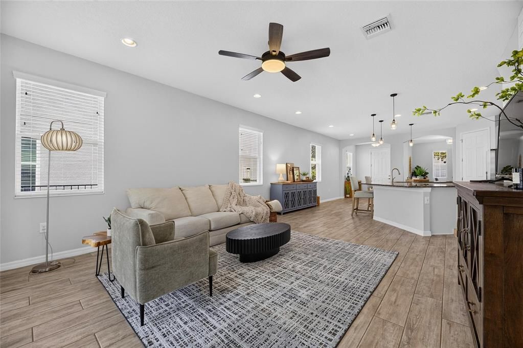 For Sale: $415,000 (3 beds, 2 baths, 2141 Square Feet)