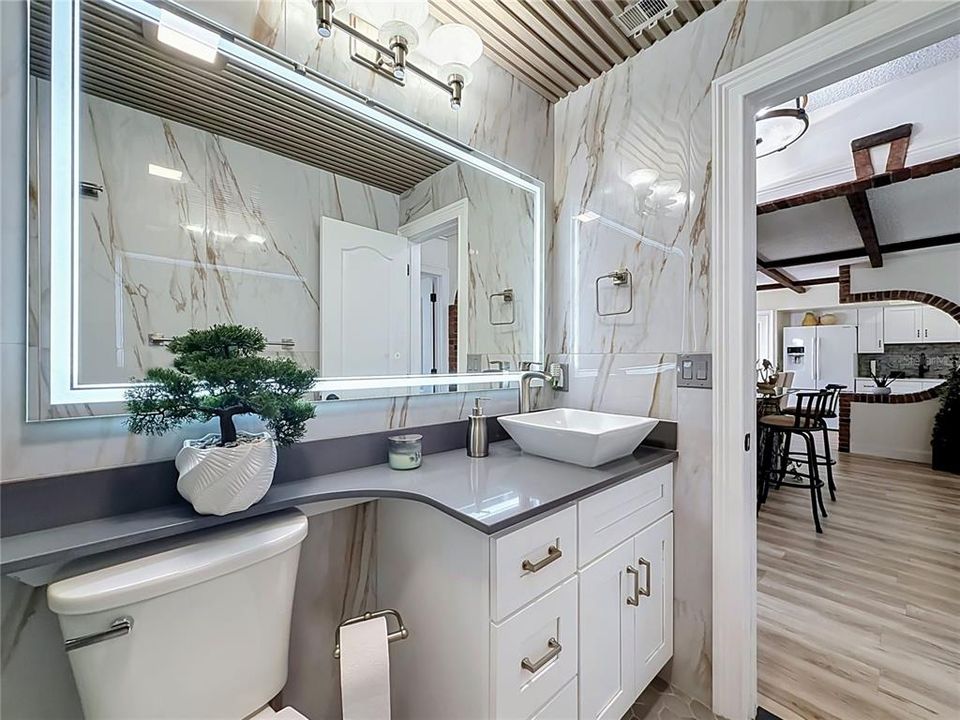 На продажу: $349,000 (3 спален, 1 ванн, 1069 Квадратных фут)