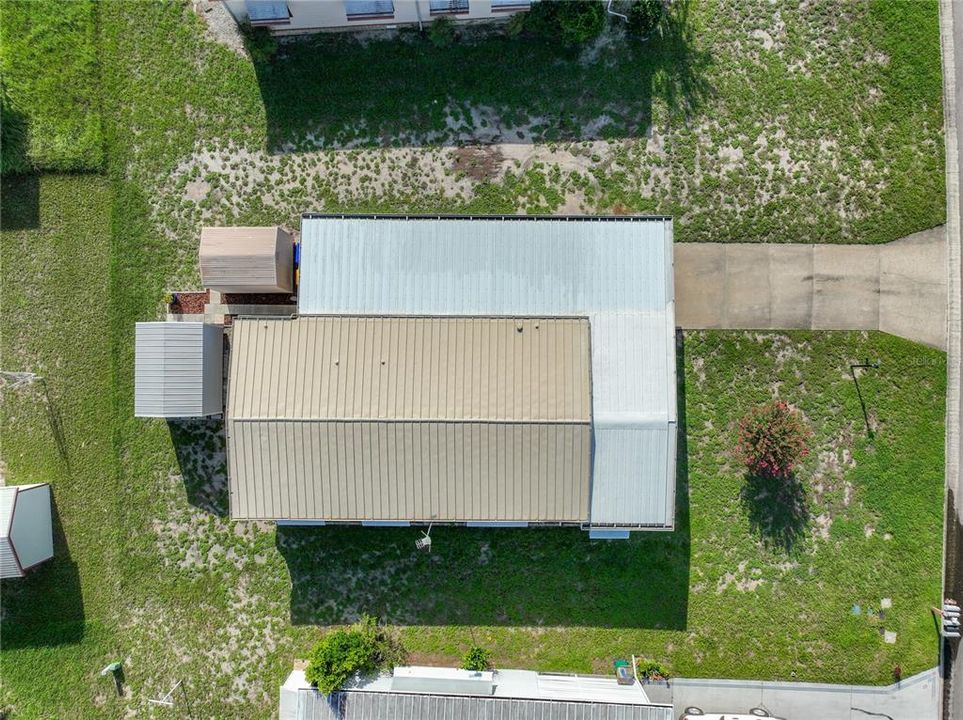 На продажу: $229,500 (2 спален, 2 ванн, 1160 Квадратных фут)