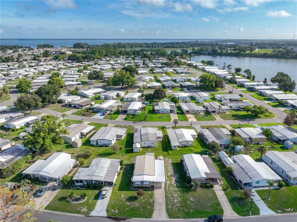 На продажу: $229,500 (2 спален, 2 ванн, 1160 Квадратных фут)