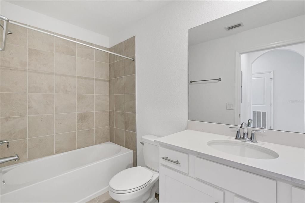 For Sale: $209,000 (2 beds, 2 baths, 1154 Square Feet)