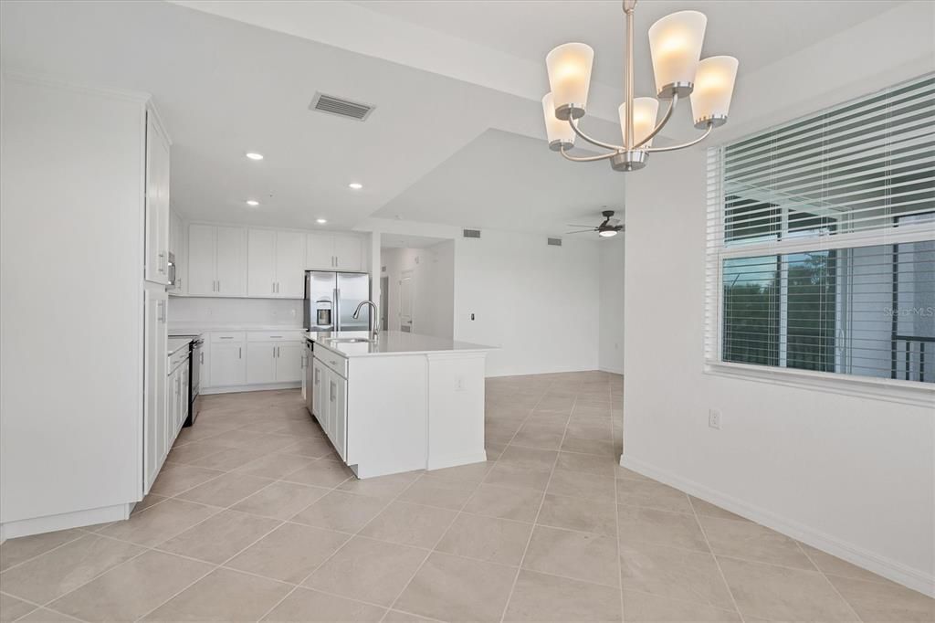 For Sale: $209,000 (2 beds, 2 baths, 1154 Square Feet)