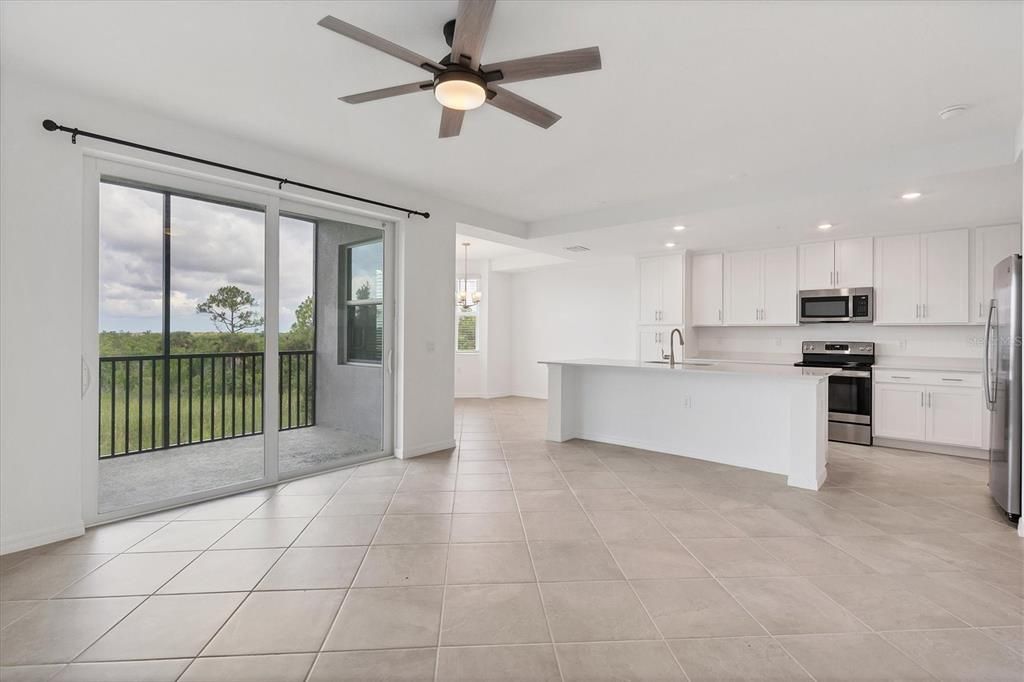 For Sale: $209,000 (2 beds, 2 baths, 1154 Square Feet)