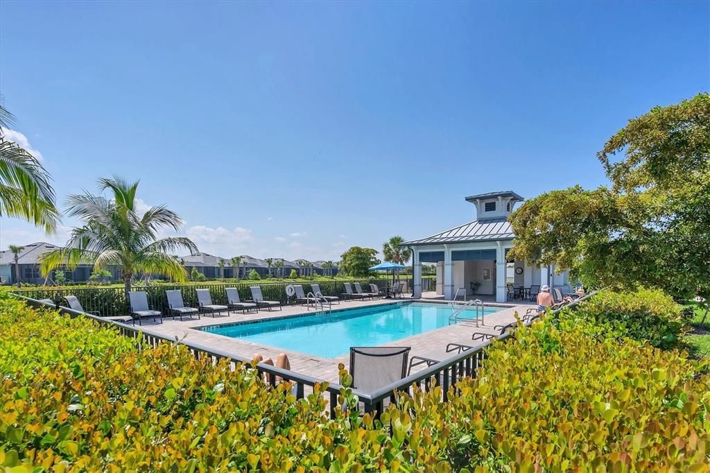 For Sale: $209,000 (2 beds, 2 baths, 1154 Square Feet)