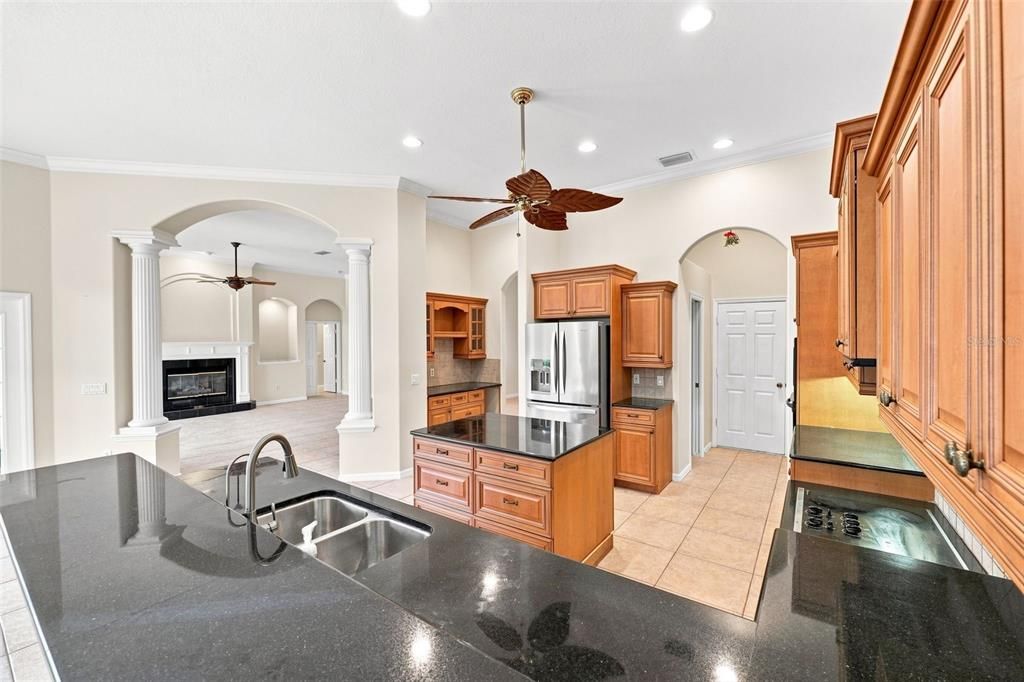 For Sale: $1,184,000 (5 beds, 4 baths, 4207 Square Feet)