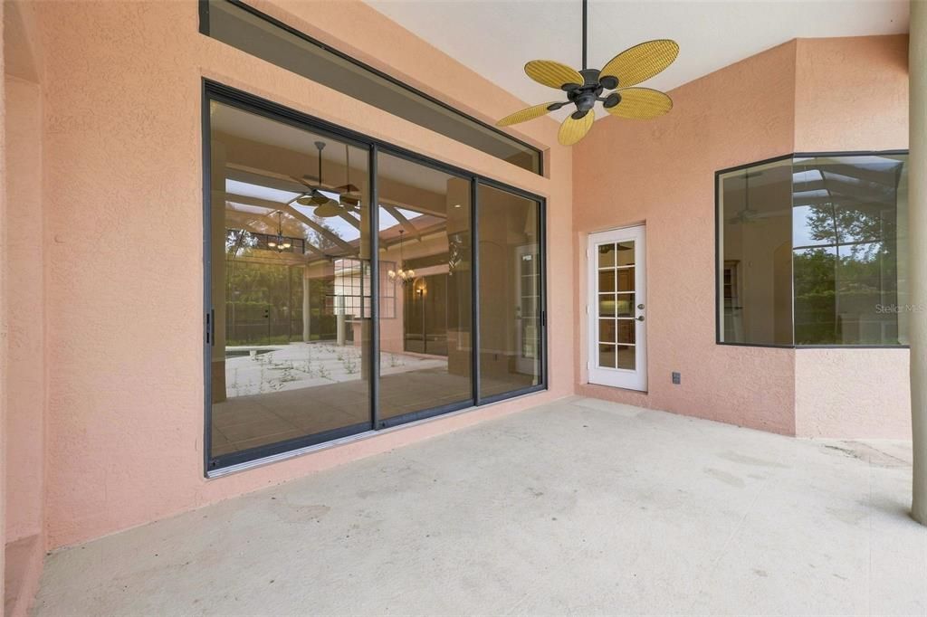 For Sale: $1,184,000 (5 beds, 4 baths, 4207 Square Feet)