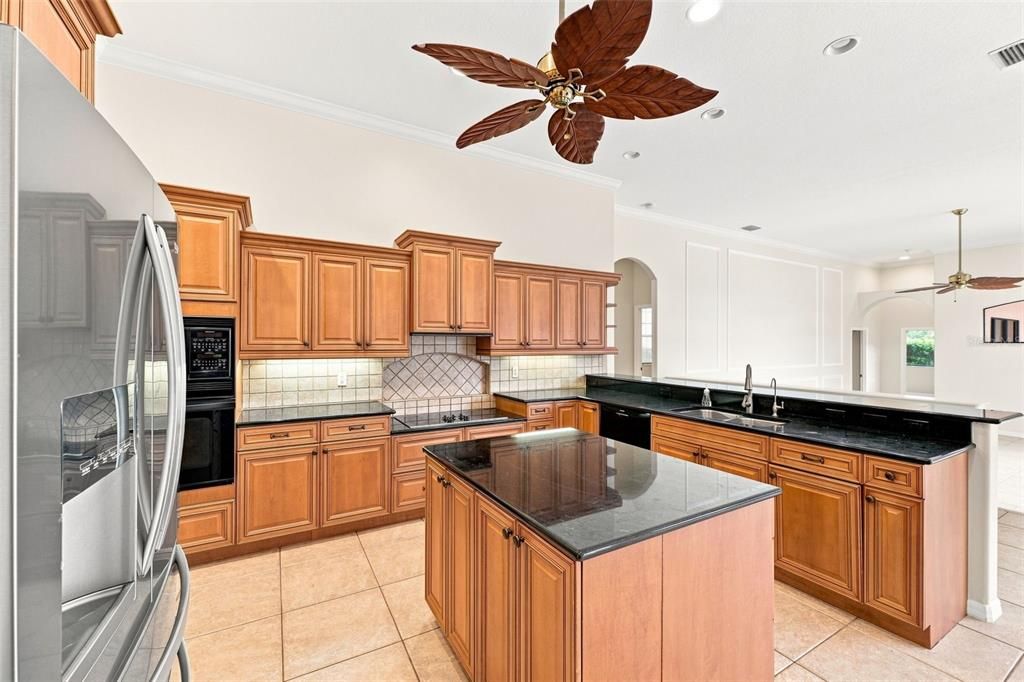 For Sale: $1,184,000 (5 beds, 4 baths, 4207 Square Feet)