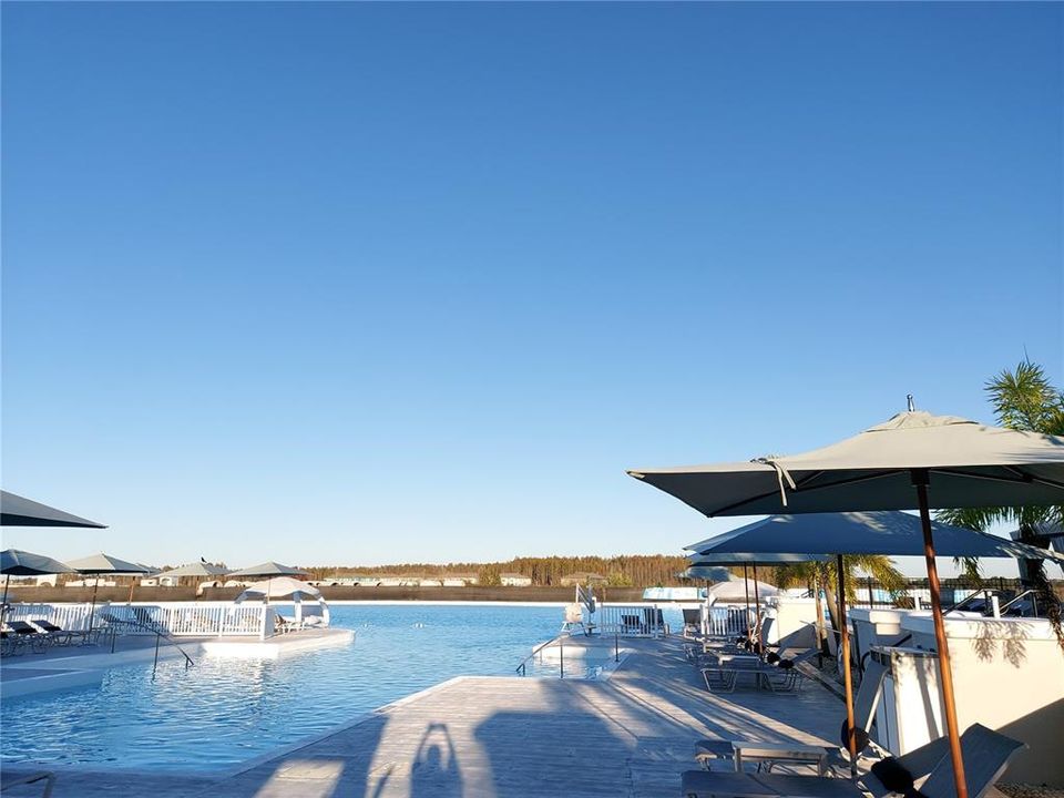En Renta: $2,495 (4 camas, 2 baños, 1939 Pies cuadrados)