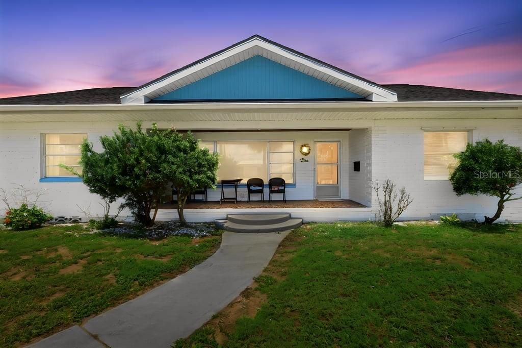 For Sale: $425,000 (4 beds, 2 baths, 1756 Square Feet)