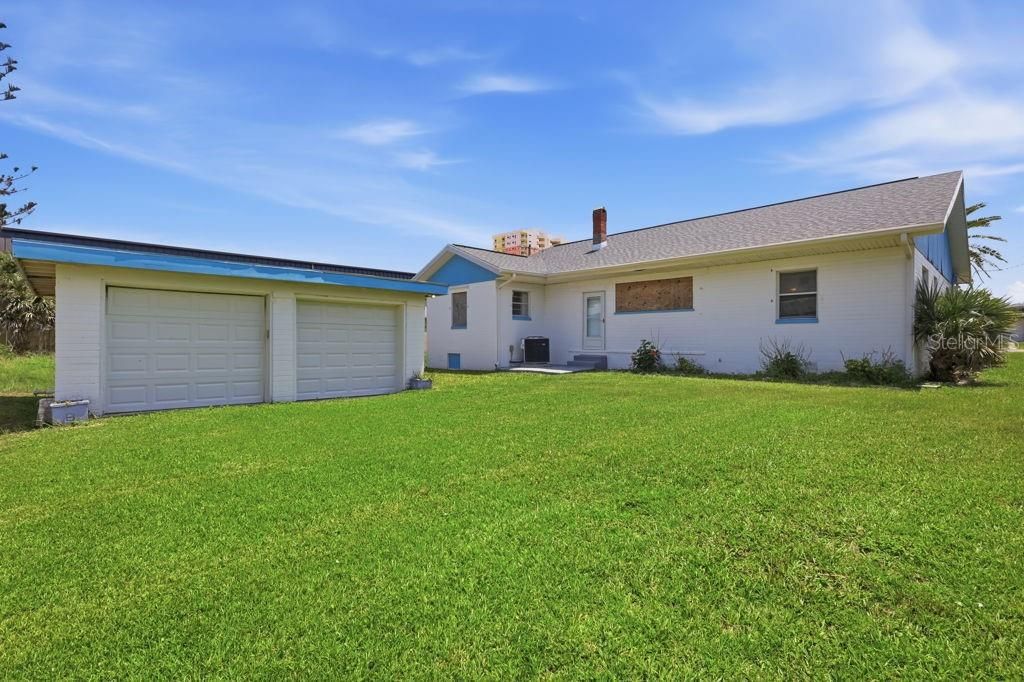 For Sale: $425,000 (4 beds, 2 baths, 1756 Square Feet)