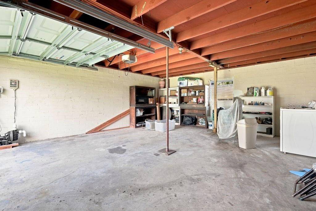 For Sale: $425,000 (4 beds, 2 baths, 1756 Square Feet)