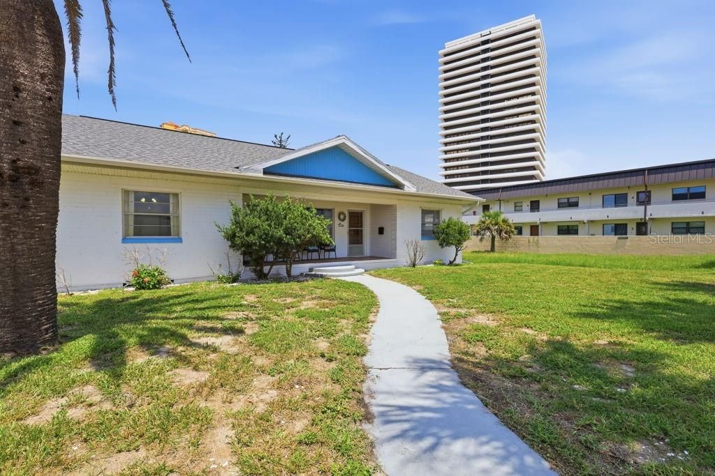 For Sale: $425,000 (4 beds, 2 baths, 1756 Square Feet)
