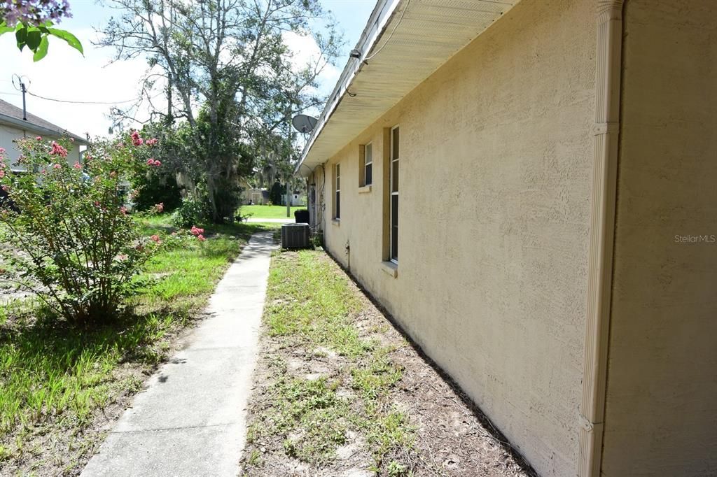 En Venta: $180,000 (3 camas, 2 baños, 1676 Pies cuadrados)