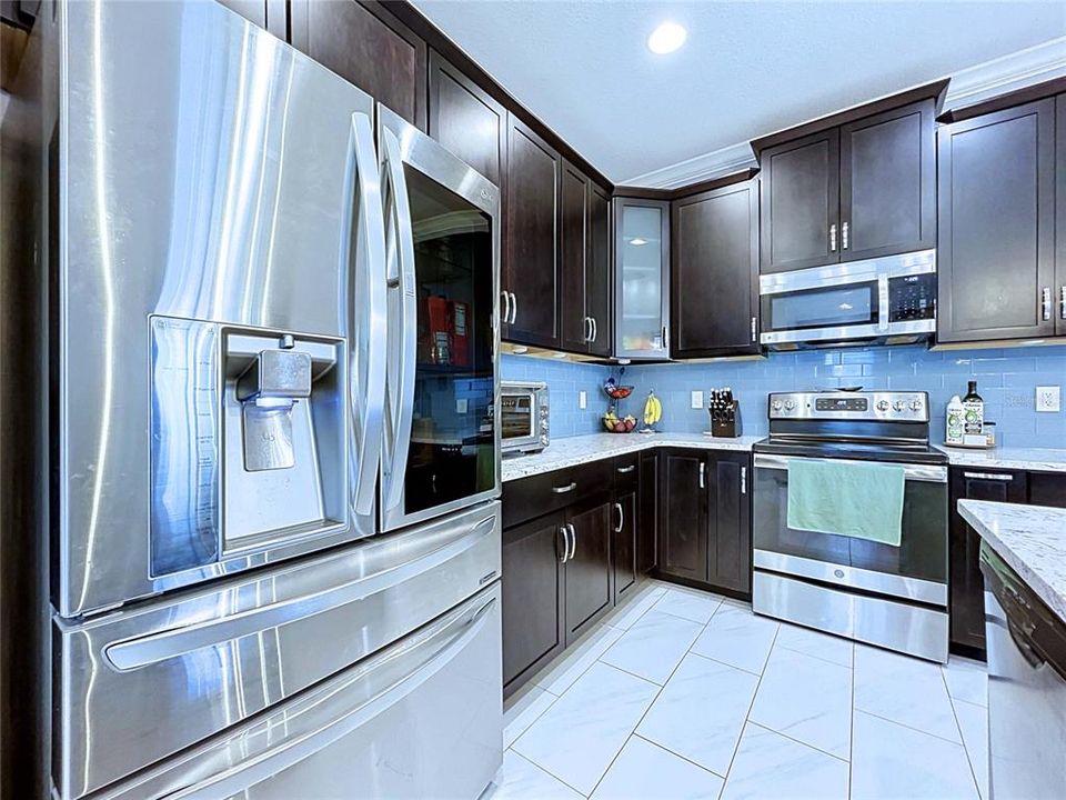 En Venta: $499,900 (3 camas, 2 baños, 2143 Pies cuadrados)