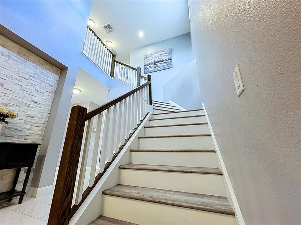 En Venta: $499,900 (3 camas, 2 baños, 2143 Pies cuadrados)