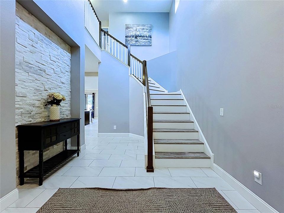 En Venta: $499,900 (3 camas, 2 baños, 2143 Pies cuadrados)