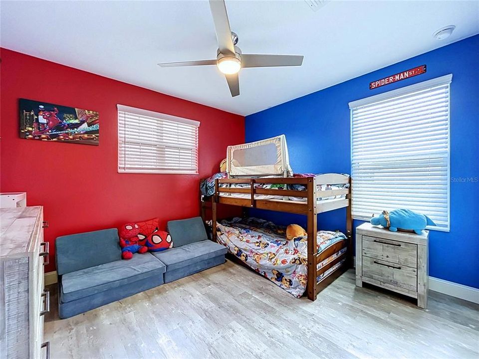 En Venta: $499,900 (3 camas, 2 baños, 2143 Pies cuadrados)