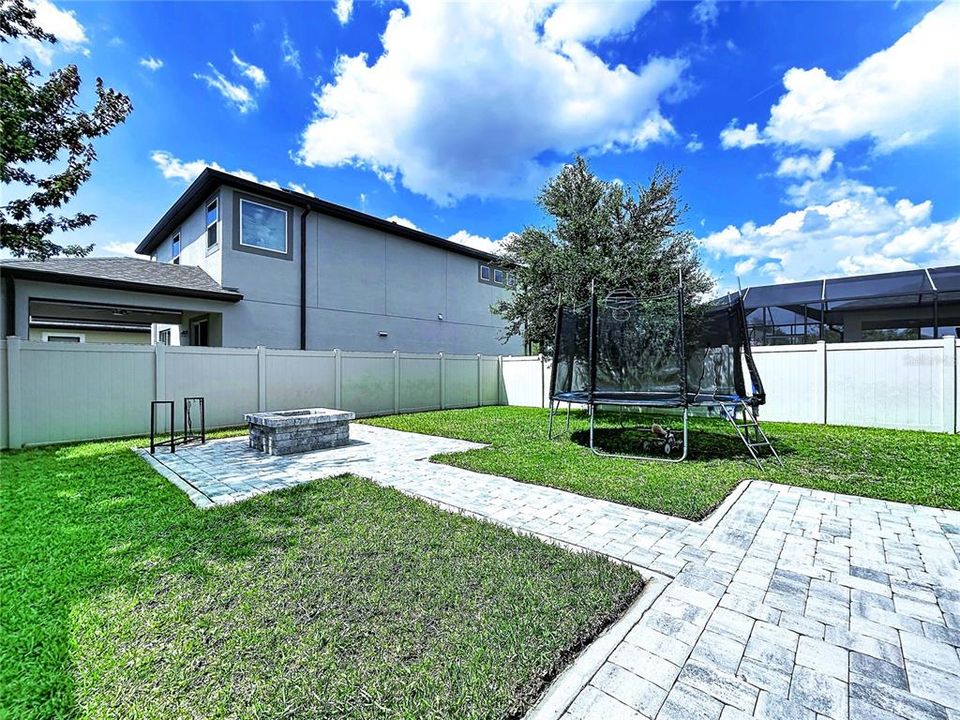 En Venta: $499,900 (3 camas, 2 baños, 2143 Pies cuadrados)