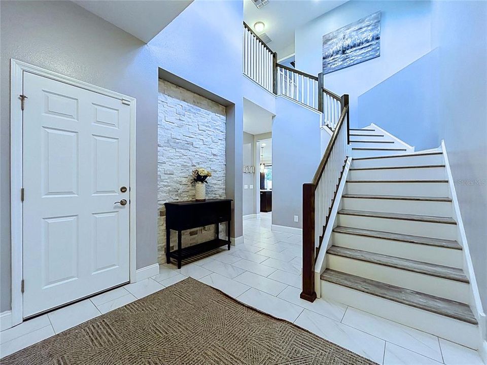 En Venta: $499,900 (3 camas, 2 baños, 2143 Pies cuadrados)