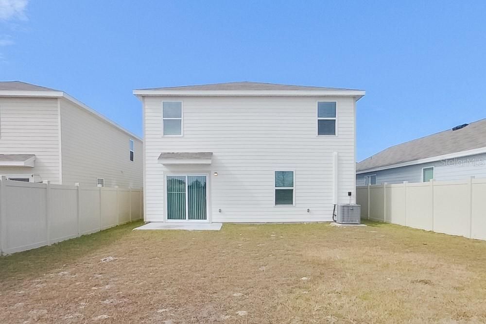 For Rent: $2,495 (5 beds, 3 baths, 2370 Square Feet)