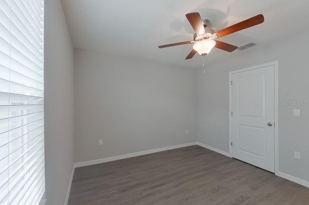 For Rent: $2,495 (5 beds, 3 baths, 2370 Square Feet)