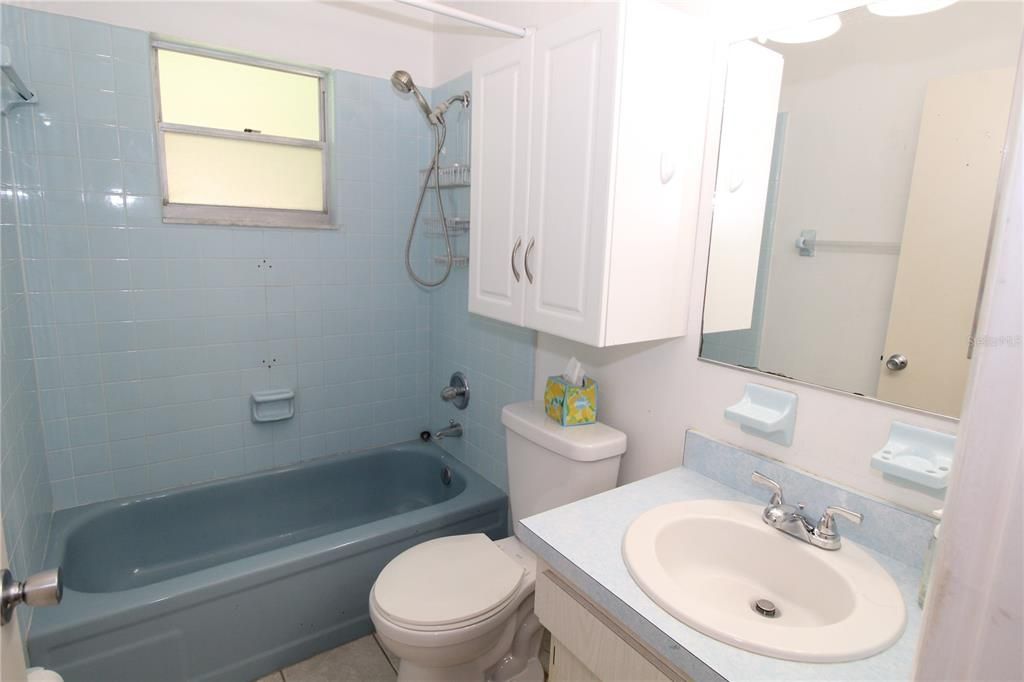 В аренду: $1,600 (2 спален, 2 ванн, 1141 Квадратных фут)