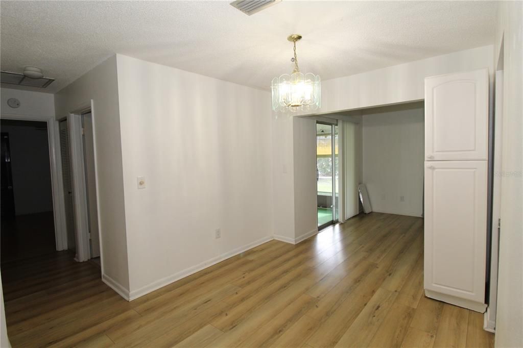 В аренду: $1,600 (2 спален, 2 ванн, 1141 Квадратных фут)