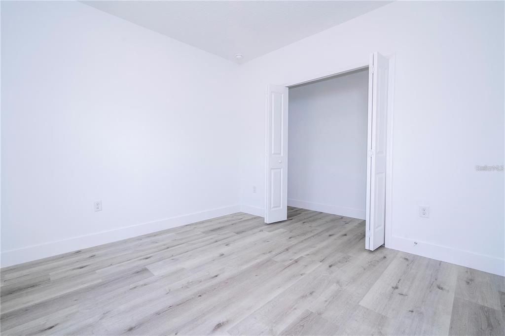 For Sale: $465,000 (4 beds, 2 baths, 1861 Square Feet)