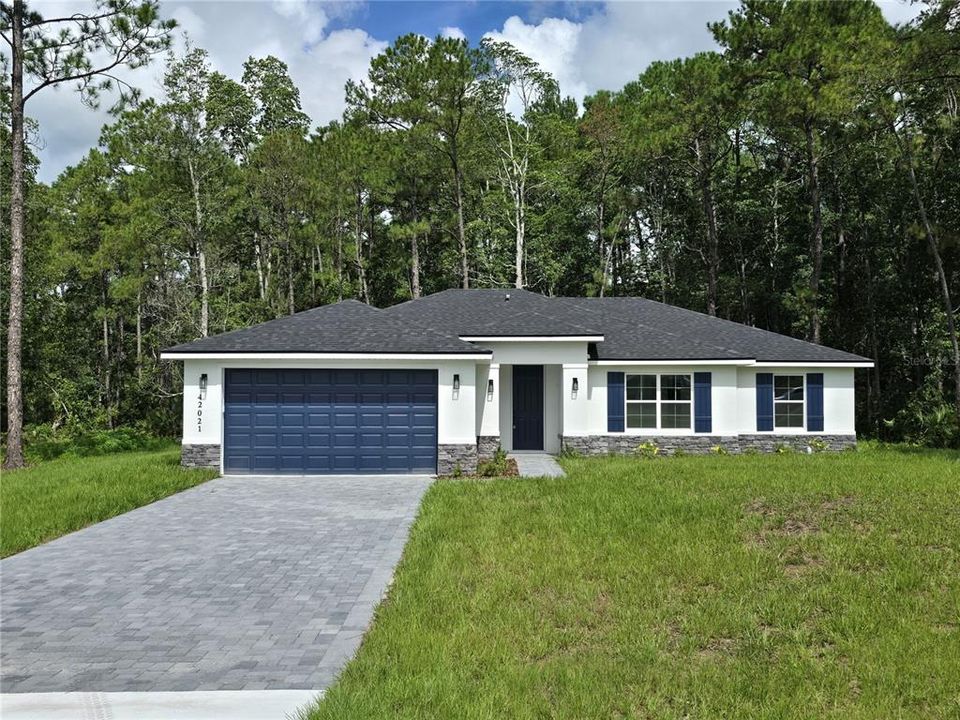 For Sale: $465,000 (4 beds, 2 baths, 1861 Square Feet)