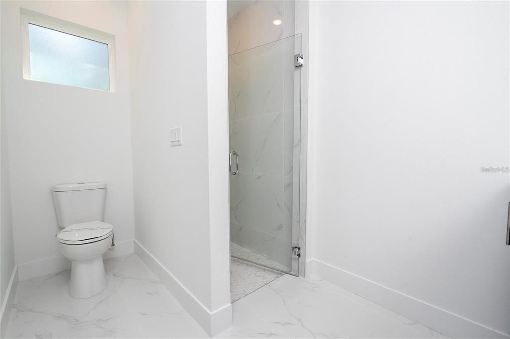 For Sale: $465,000 (4 beds, 2 baths, 1861 Square Feet)