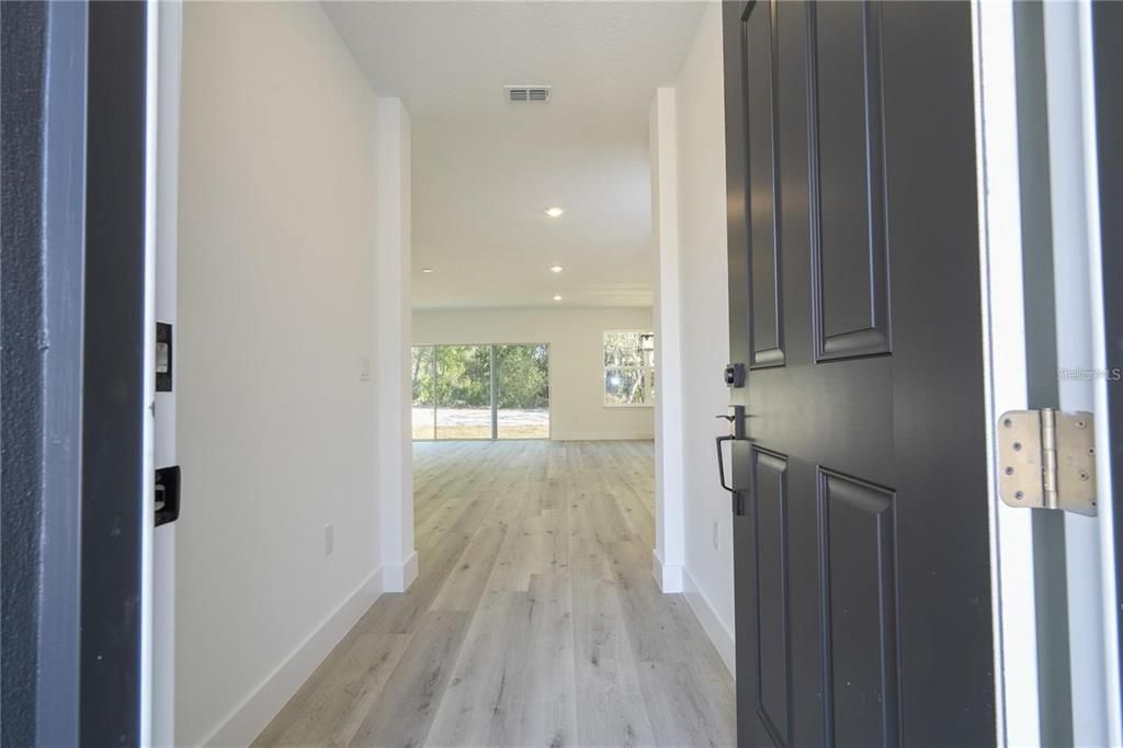 For Sale: $465,000 (4 beds, 2 baths, 1861 Square Feet)